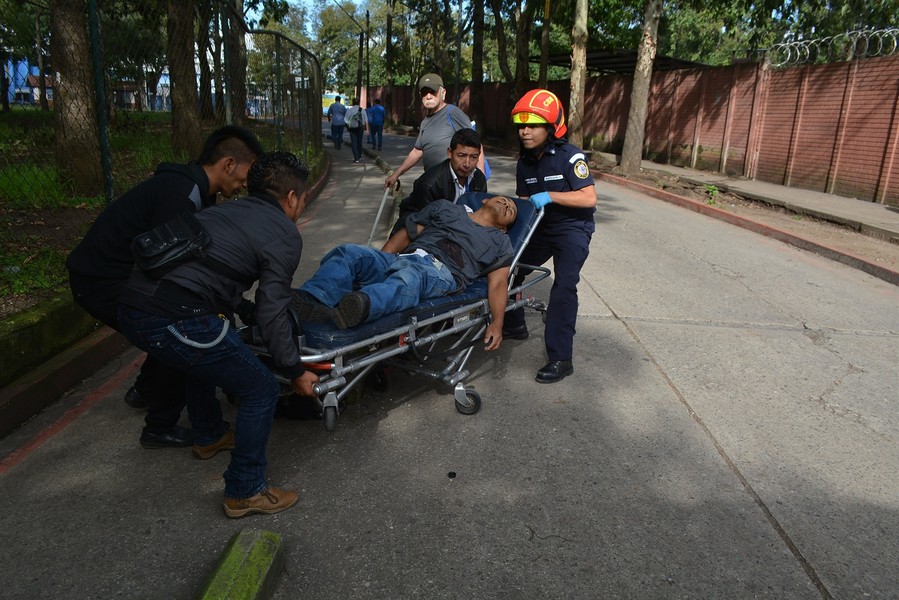 Những hình ảnh mới nhất về vụ xả súng tại Guatemala